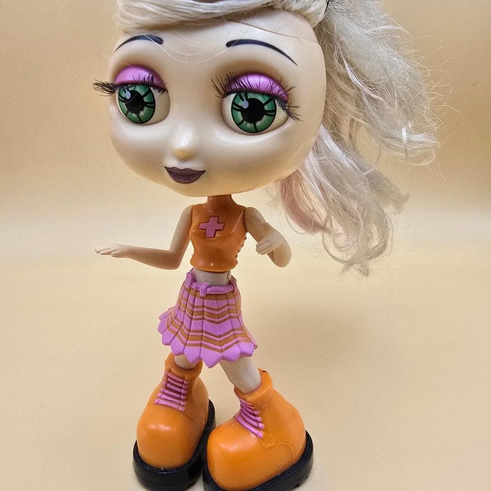 Vintage 1999‎ Mattel Doll Brat Diva Starz Pink Orange Outfit Boots